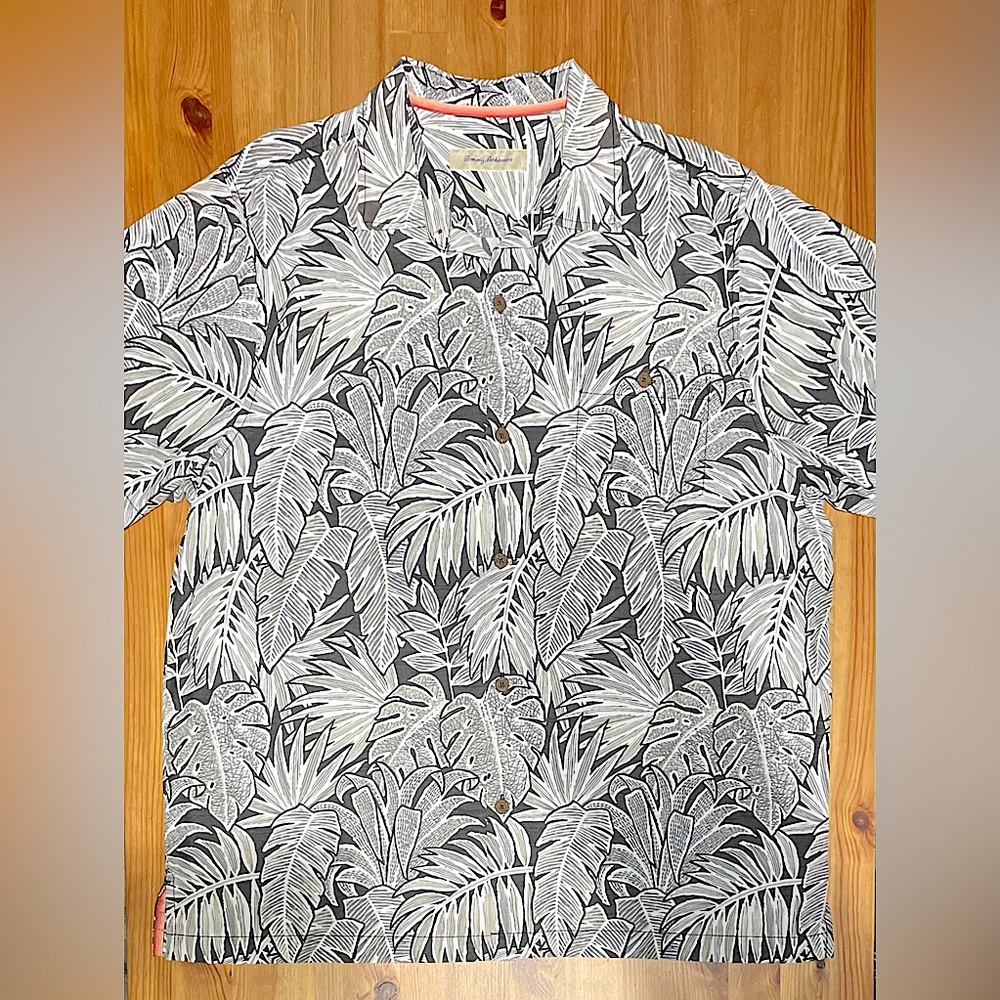 Tommy Bahama XL shirt